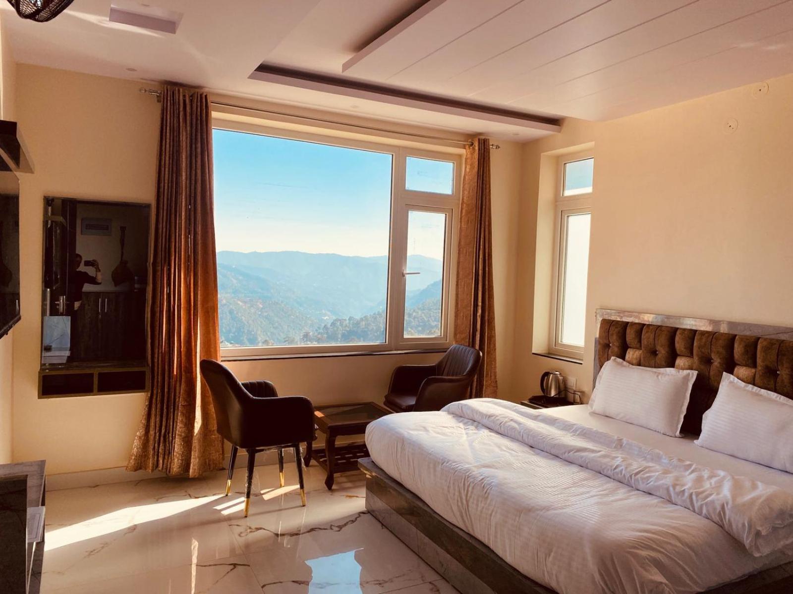 Harmony Heights Hotel Shimla Buitenkant foto